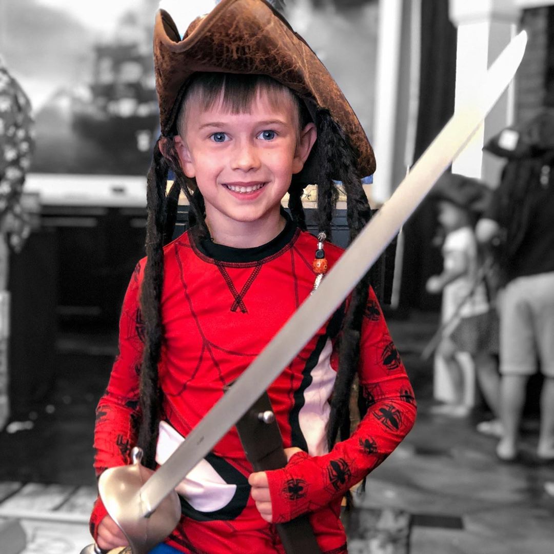 🏴‍☠️ 🌸